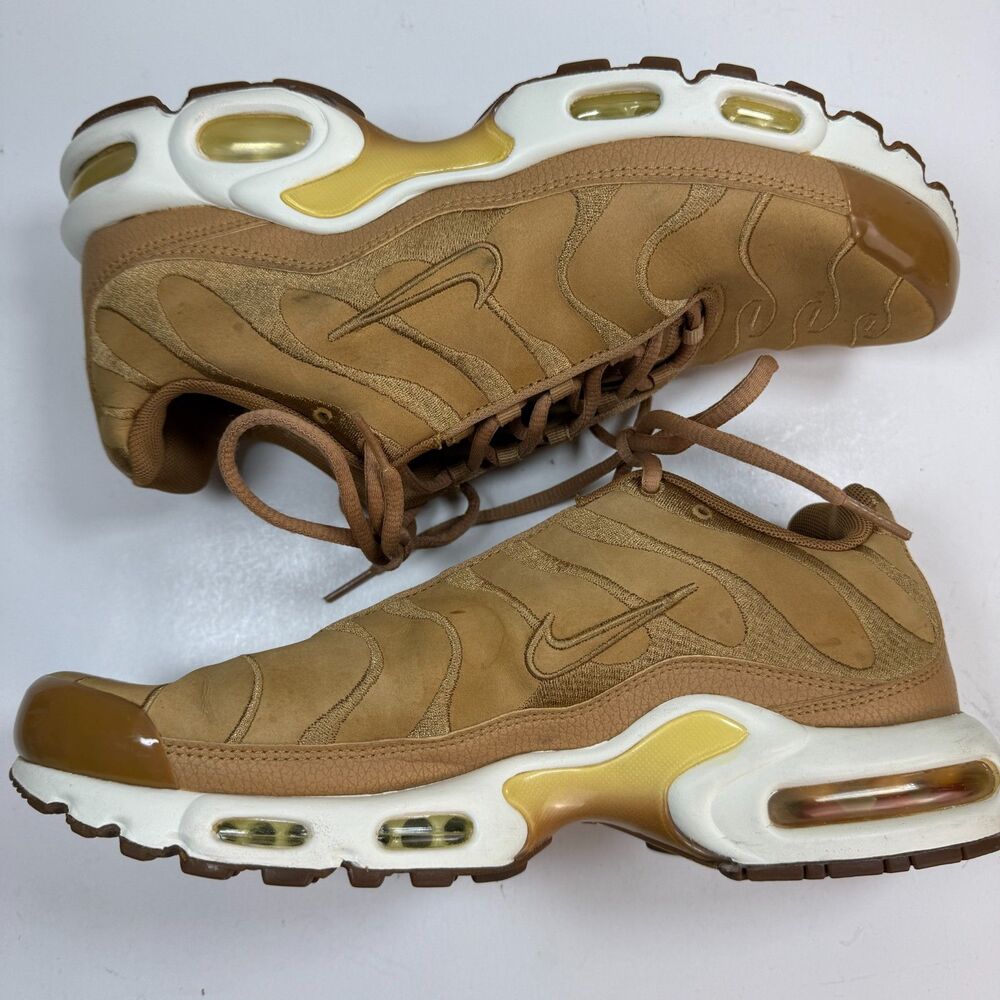 Nike Air Max Plus TN "Flax" Sail Suede Running Shoes AH9697-201 Mens Size 9.5